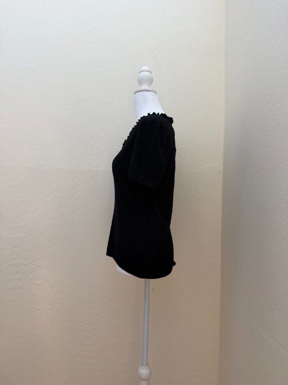 NWT I.N.C Ruffled Collared Top - Picture 4 of 7